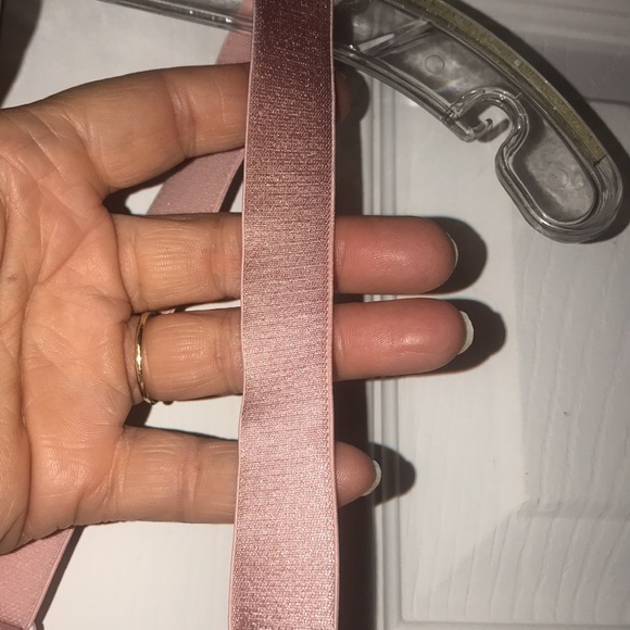 Women’s Cabernet Lace Bra - Picture 4 of 9